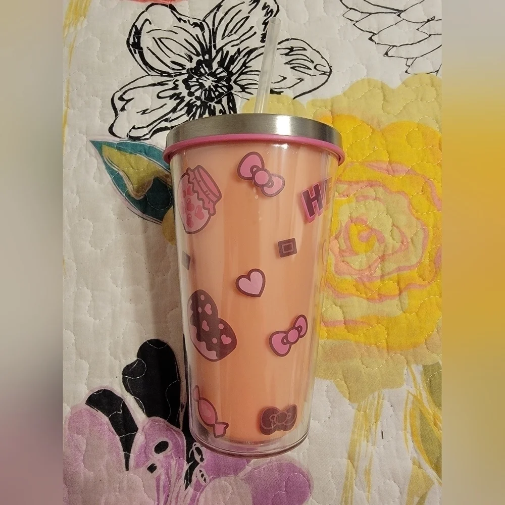 NWT Hello Kitty 17 oz Tumbler Cup by Zak